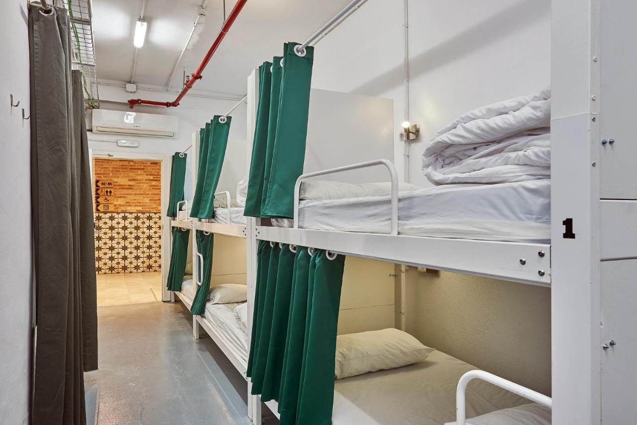โอลา โอสตัล กอลบลัง Hostel โอสปิตาเล็ต เดอ โยเบรกัต ภายนอก รูปภาพ