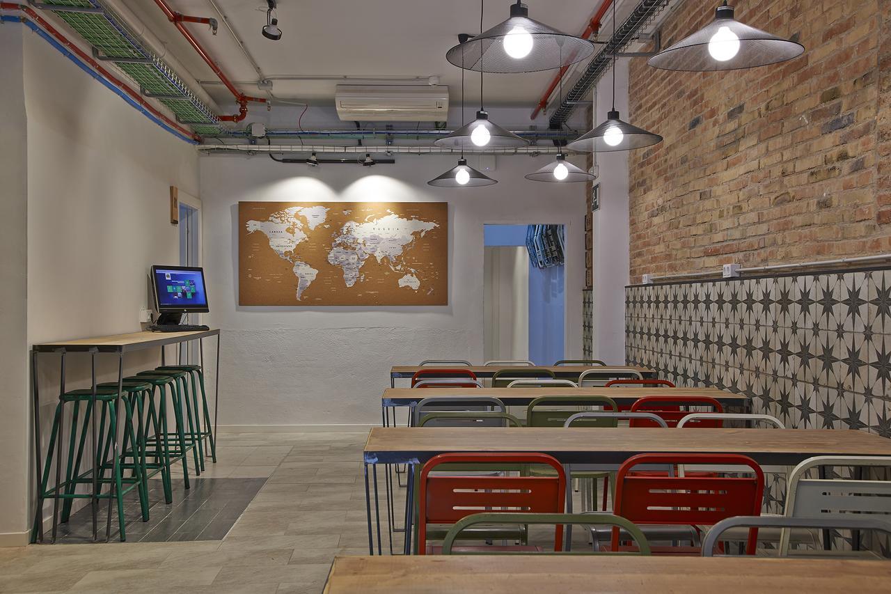 โอลา โอสตัล กอลบลัง Hostel โอสปิตาเล็ต เดอ โยเบรกัต ภายนอก รูปภาพ